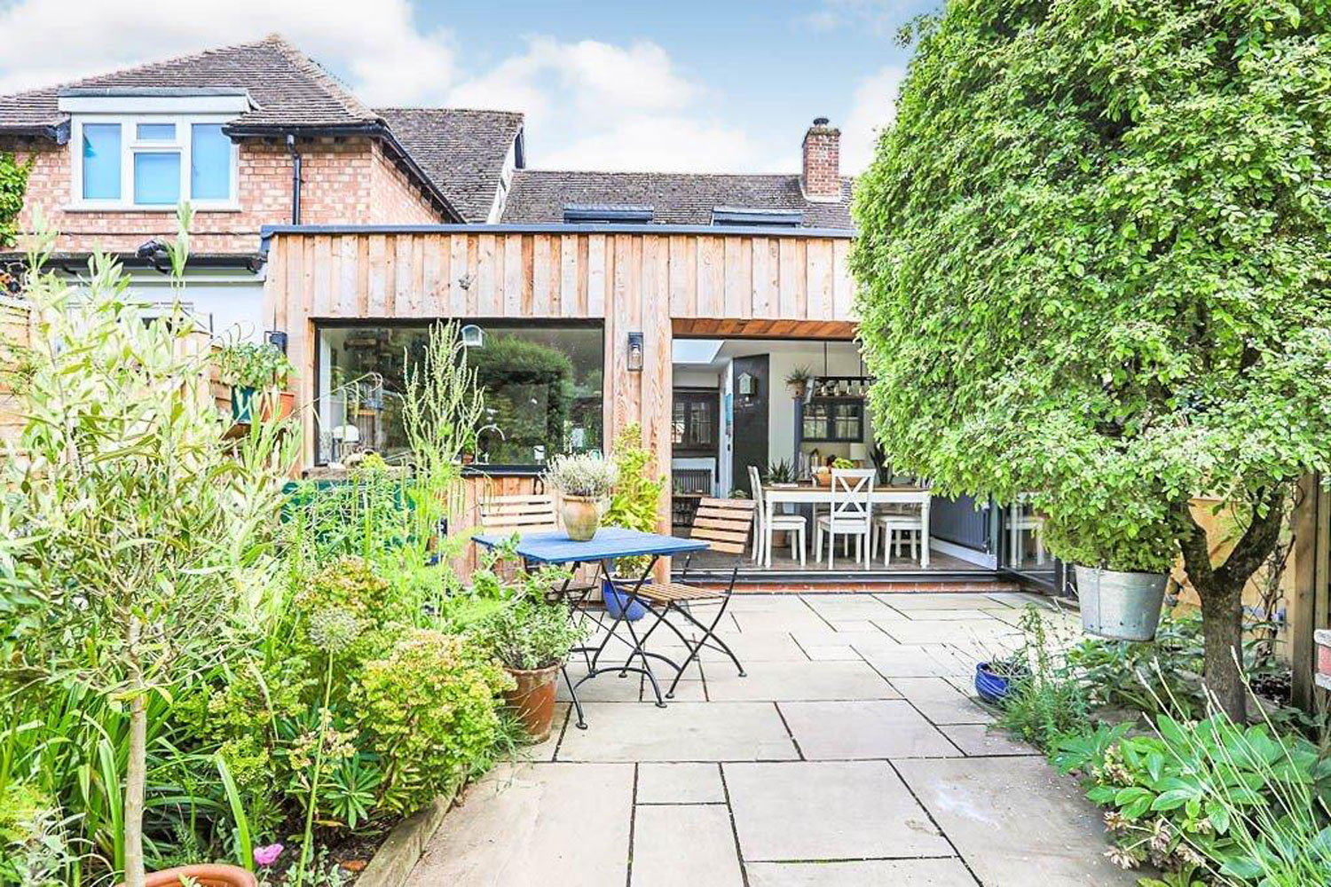 198 Luddington-Extension to existing Grade 2 listed property in Conservation area